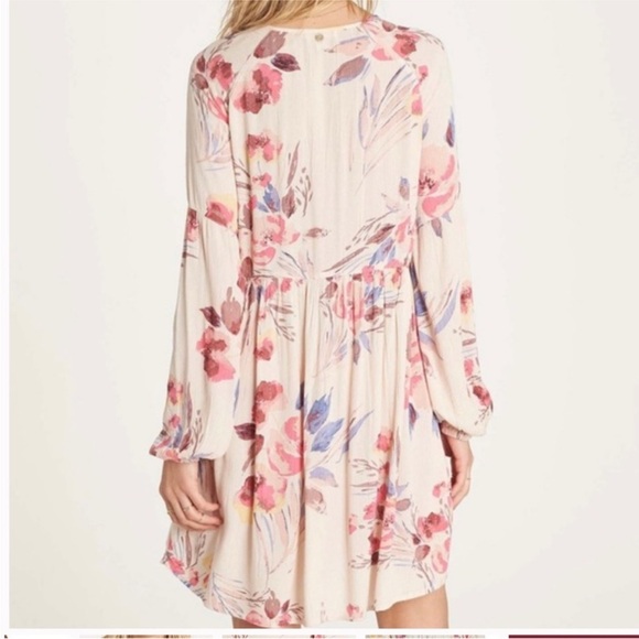 Billabong NWT Floral Dress - Picture 3 of 9